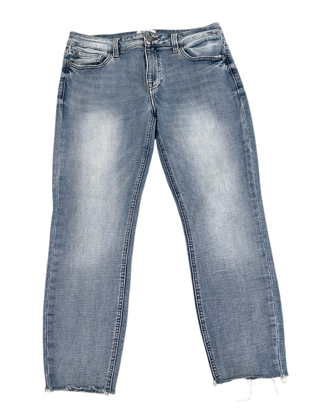 pistola Straight Light Wash Blue cropped Jeans frayed hem shadowing size 29